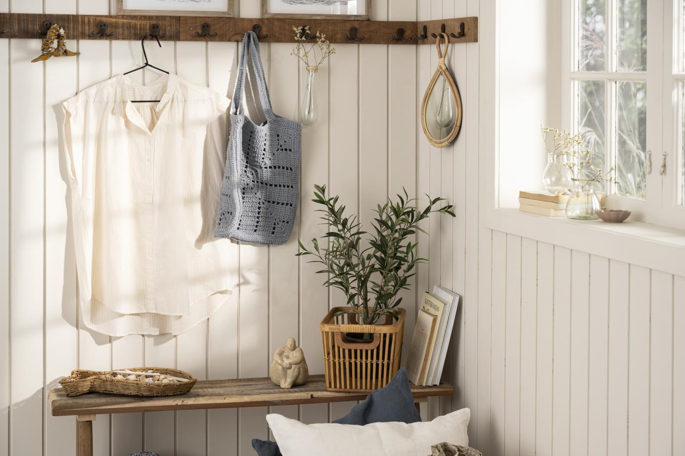 wooden hook rack